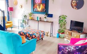 Unboring Holiday Let, Ballina, Mayo
